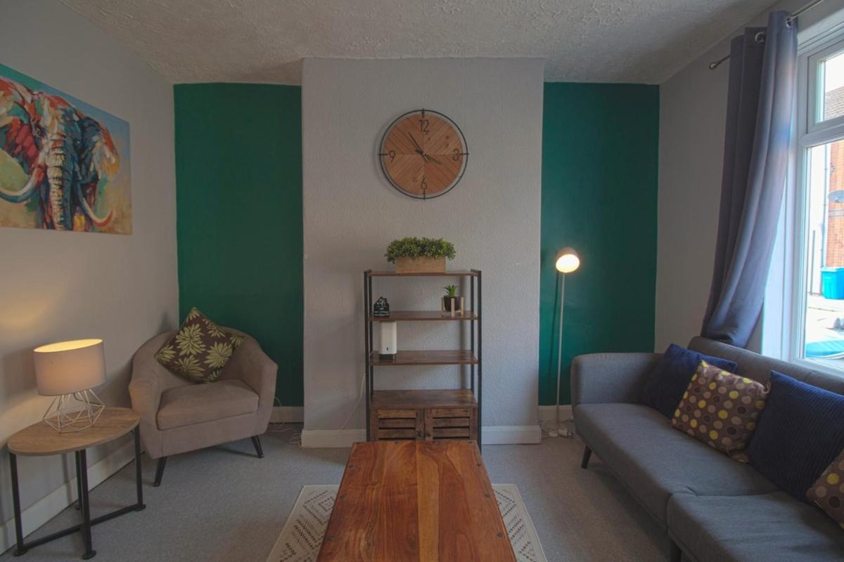 キングストン・アポン・ハル Egton St - Stylish House With Parking, Near Town!ヴィラ エクステリア 写真